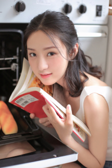 少妇被粗大的猛烈进出免费视频